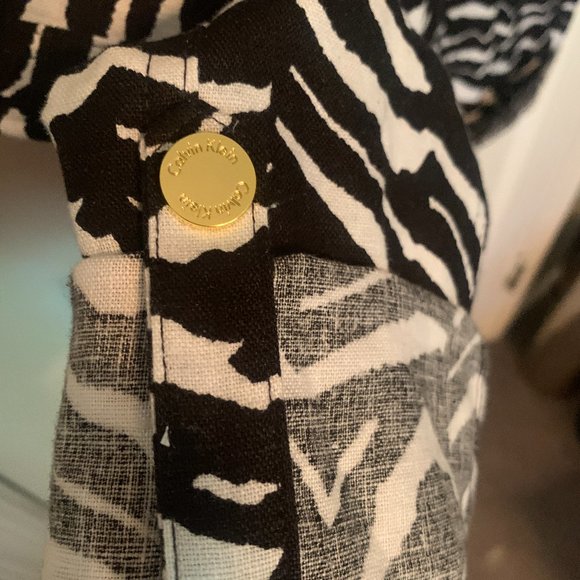 Calvin Klein NWT zebra print capri pants Sz M - Picture 4 of 4